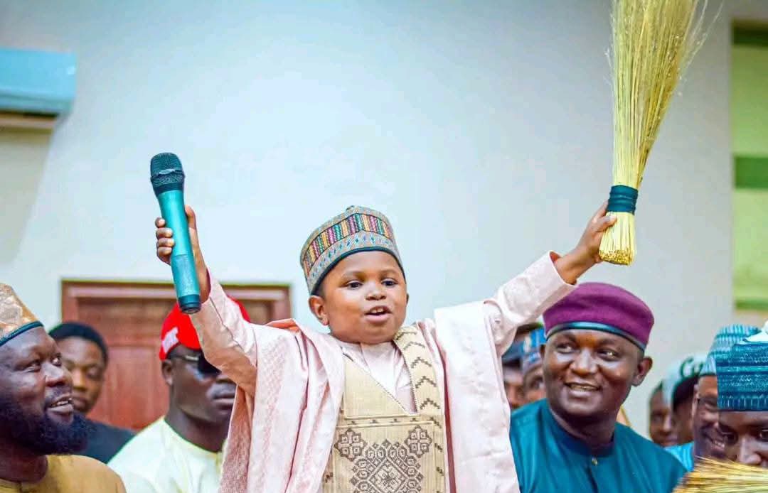 Pint-sized Mahmud withdraws from Sabon Gari Reps race